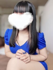 RE (アールイー) かりん