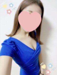 RE (アールイー) れな