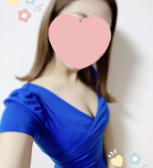 RE (アールイー) れな
