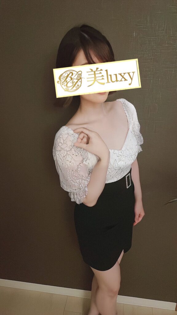 美luxy 斉藤あずさ