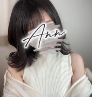 Ann 浜松 (アン) ももね