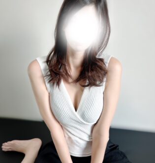 Diana 名駅・丸の内 (ディアナ) エマ
