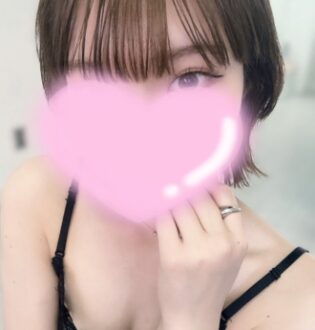 RESEXY (リゼクシー) 青山ひとみ