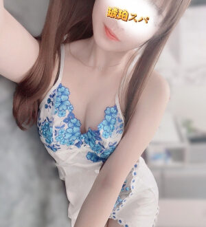 琥珀スパ 岸まりか