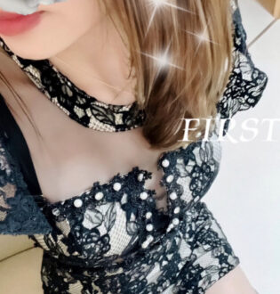 FIRST CLASS (ファーストクラス) はるな