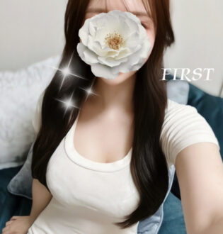 FIRST CLASS (ファーストクラス) もも