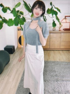 Fruit in the room (フルーツインザルーム) 栞奈