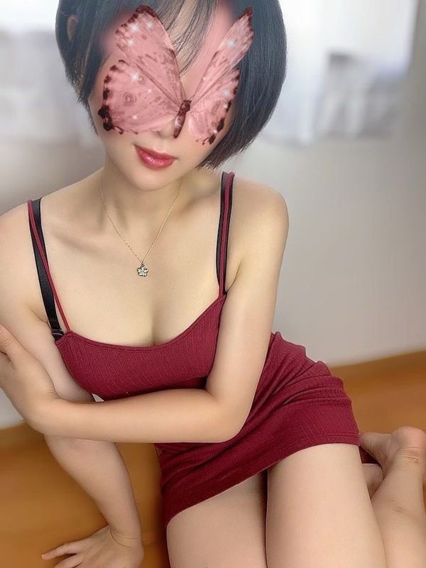 East Gate Salon (イーストゲートサロン) ネネ