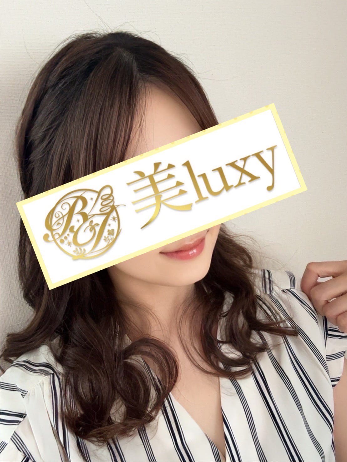美luxy 花咲かんな
