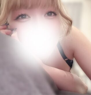 bloom (ブルーム) なな