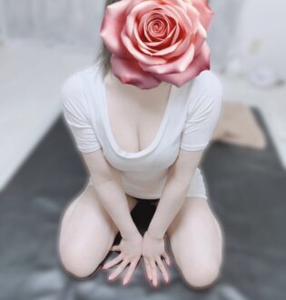 Nadeshiko (ナデシコ) 紗倉