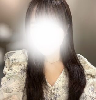 VENIRE (ヴェニーレ) ひとみ