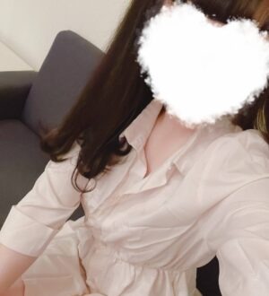 Amiri (アミリ) りあ