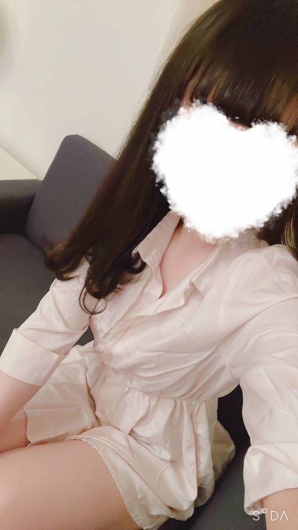 Amiri (アミリ) りあ