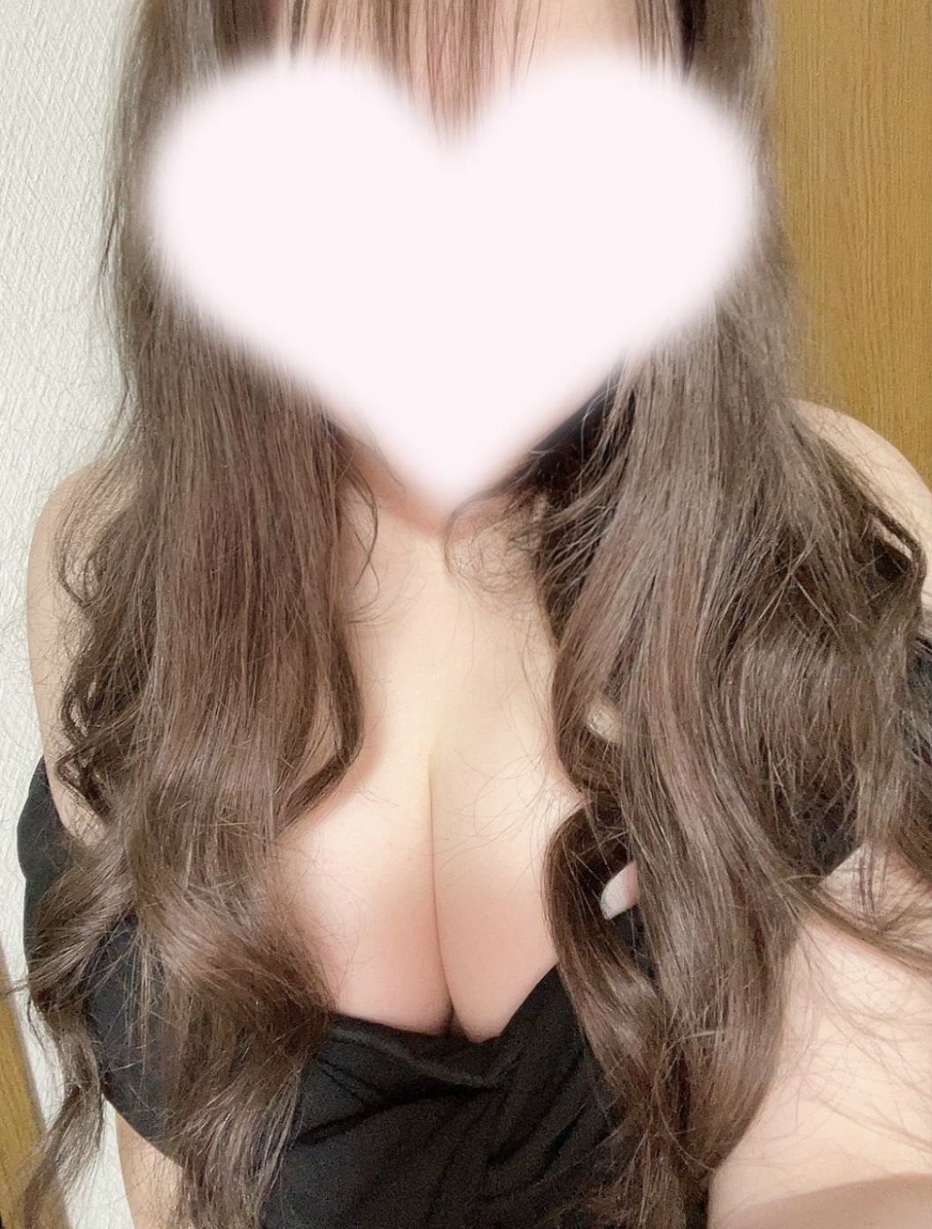 Amiri (アミリ) つむぎ