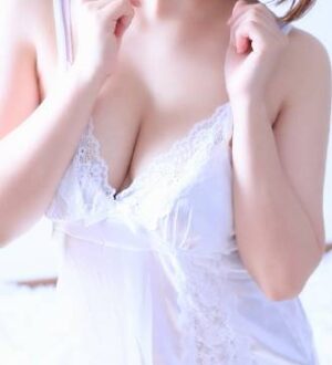 First (ファースト) みさ