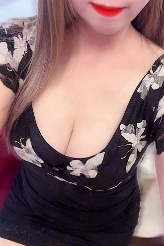 MADAME Papillon (マダムパピヨン) しいな