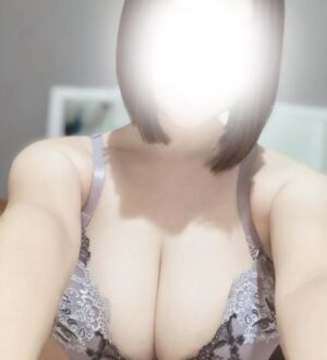 GOLD (ゴールド) みお